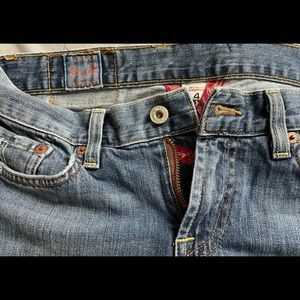 Lucky Brand Jeans / Sweet N Low / Size 4/27
Flare Bootcut